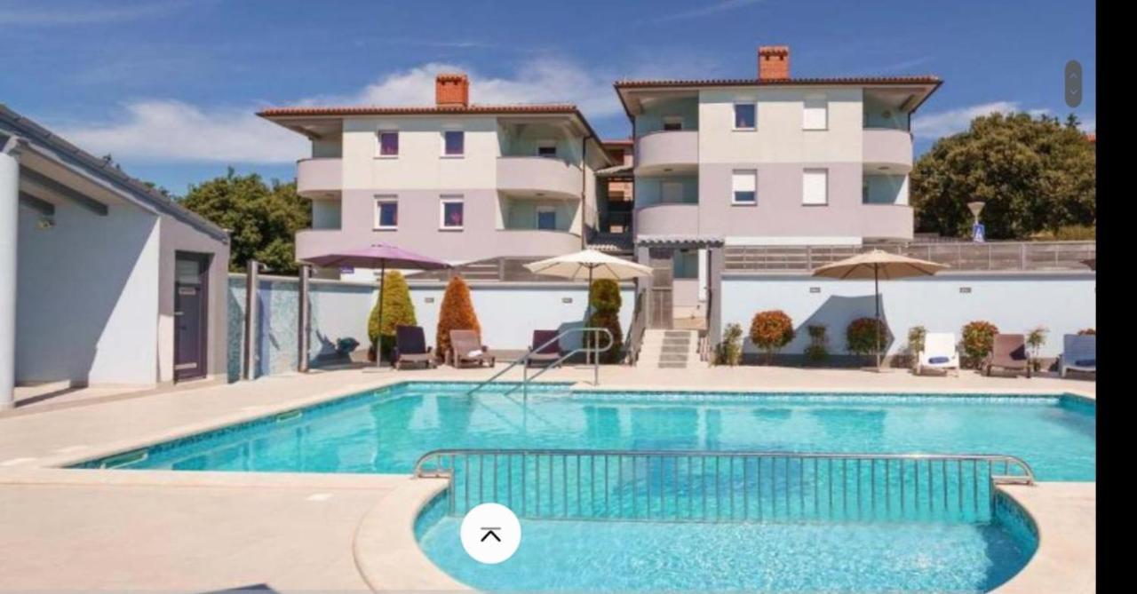 Apartma Dolores *