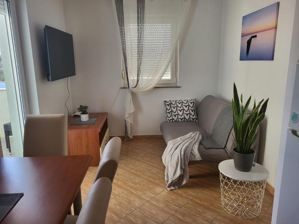 Apartma Dolores Appartement *