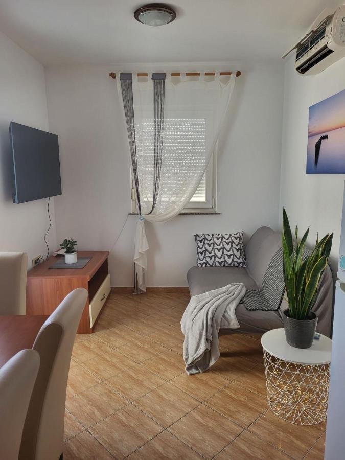Apartma Dolores
