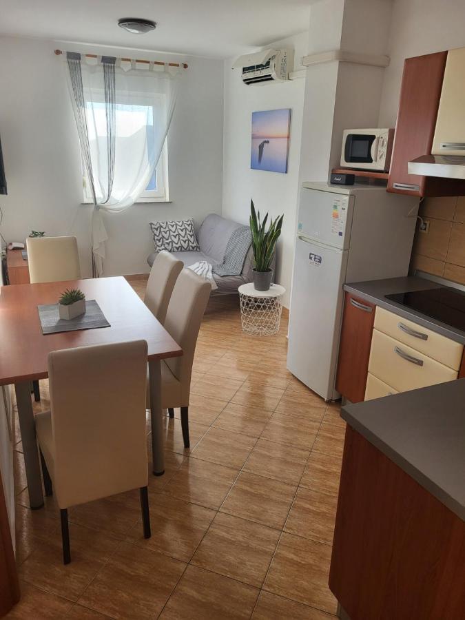 Apartma Dolores Appartement *